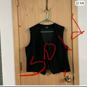 Metrostyle Elegant Black Vest